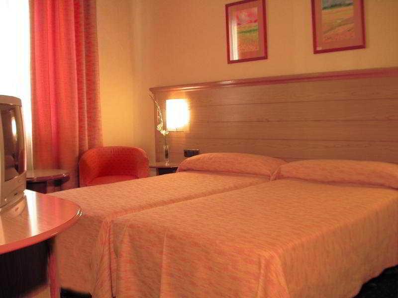 Negresco Gran Via Hotel Madrid Bilik gambar