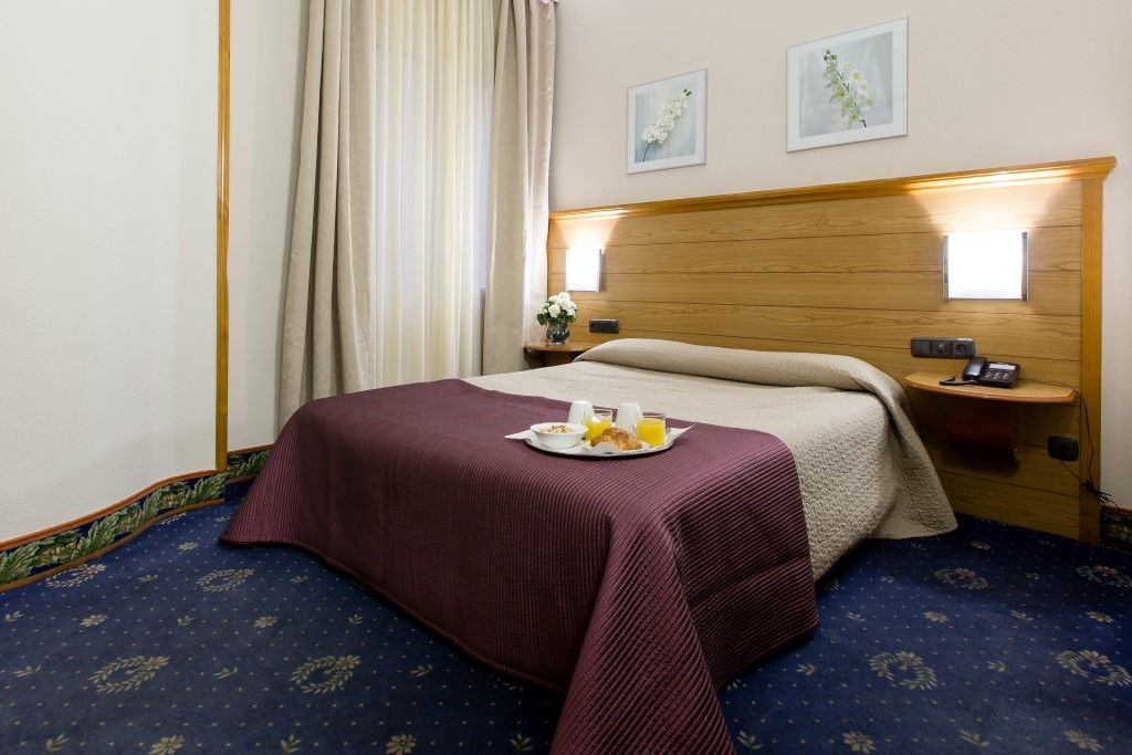 Negresco Gran Via Hotel Madrid Luaran gambar