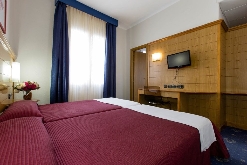 Negresco Gran Via Hotel Madrid Luaran gambar